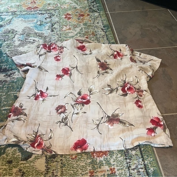 Vintage Laura Scott floral two piece button down shirt with matching skirt - Picture 10 of 10